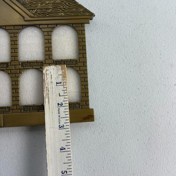 Lillian Vernon School House Hanging Photo Frame with K-12 Katherine - Picture 15 of 15